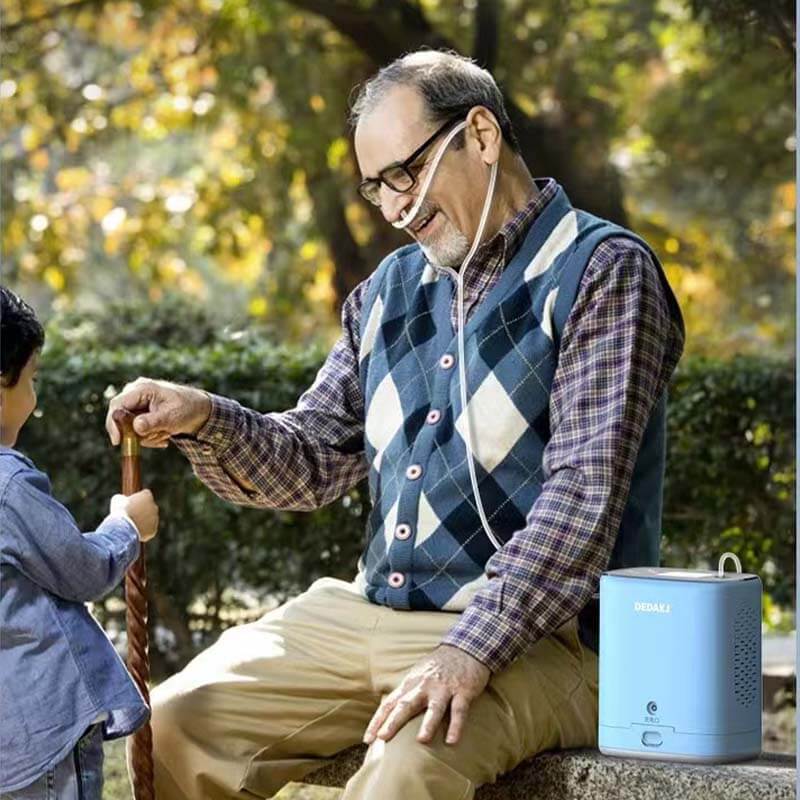 DEDAKJ de mano MINI portátil de oxígeno Cocnentrator 3 litros móvil ligero continúa oxígeno que hace la máquina del generador para la actividad de viaje al aire libre, con batería de litio recargable y mochila